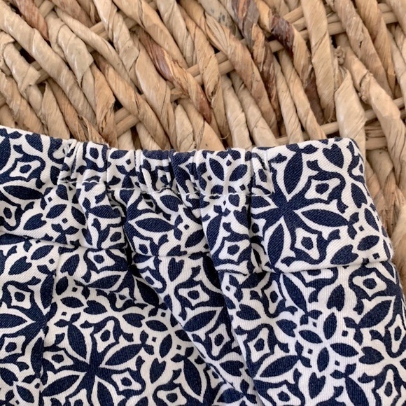 Talbots Tile Print Slim Crop 16WP - Picture 8 of 13